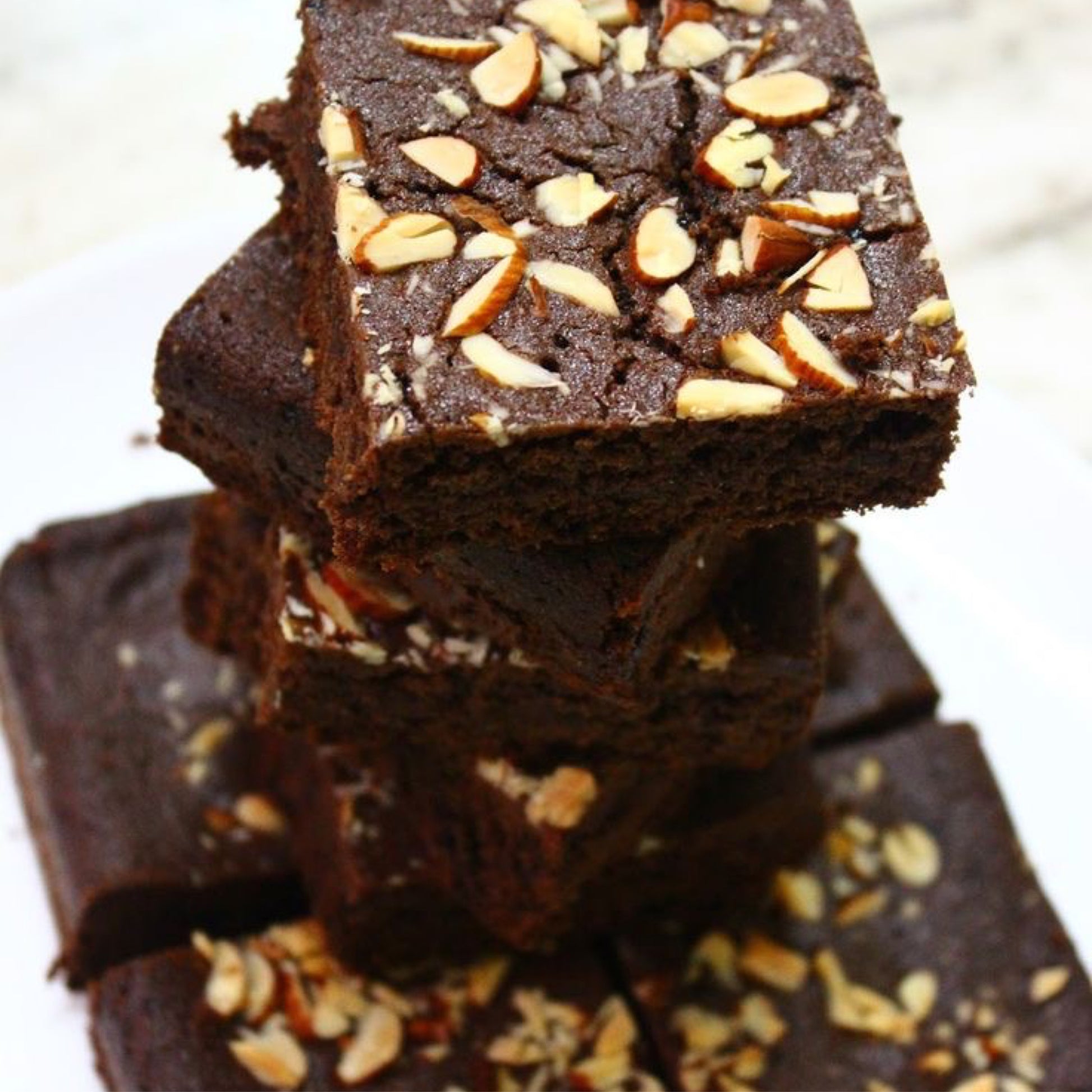 Almond Brownie | Galletas Lea